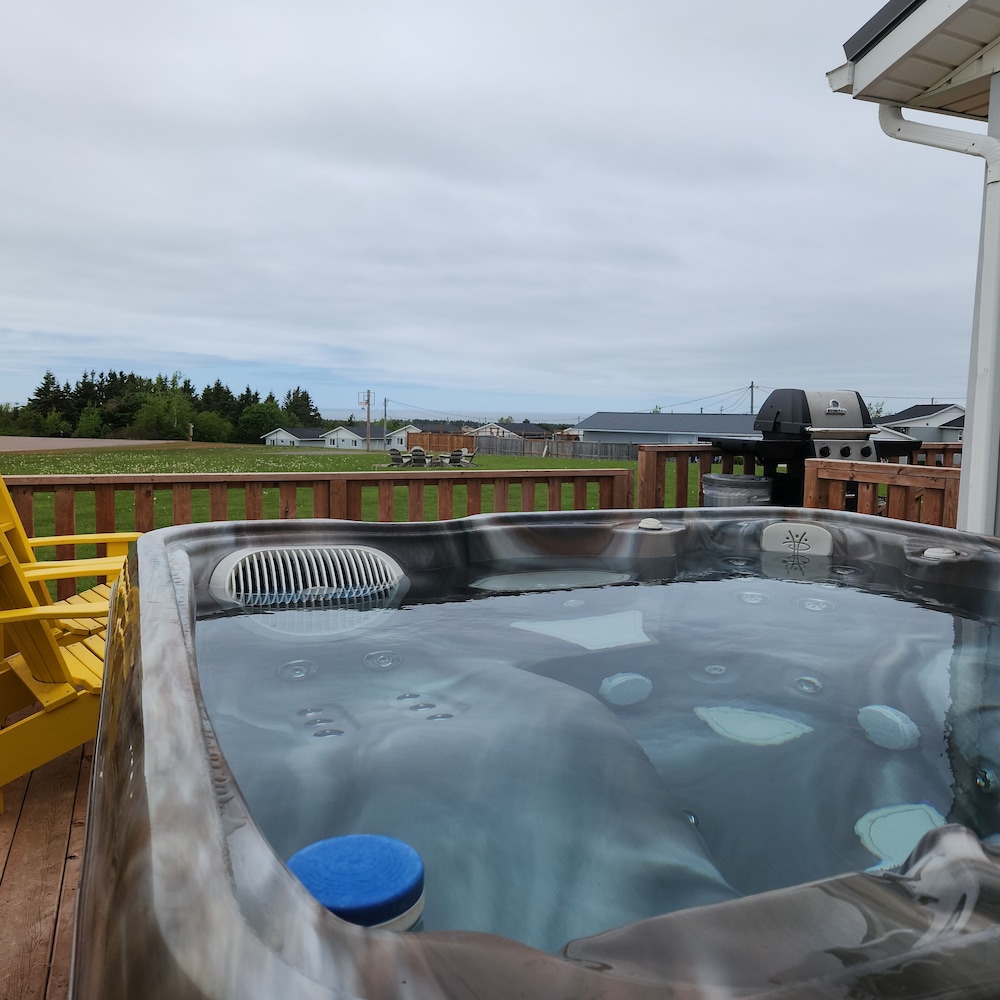 Cavendish Bosom Buddies Cottage Resort