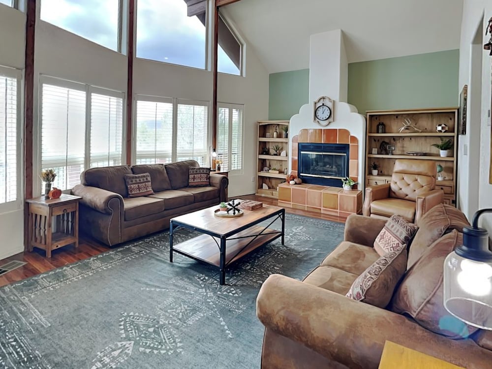 Eagle's Nest by Ruidoso Vacation Rentals