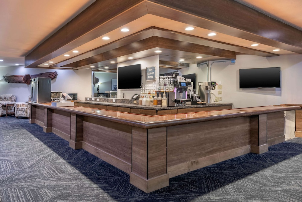 San Francisco Vacations - Hilton Vacation Club Tahoe Seasons Lake Tahoe - Property Image 14