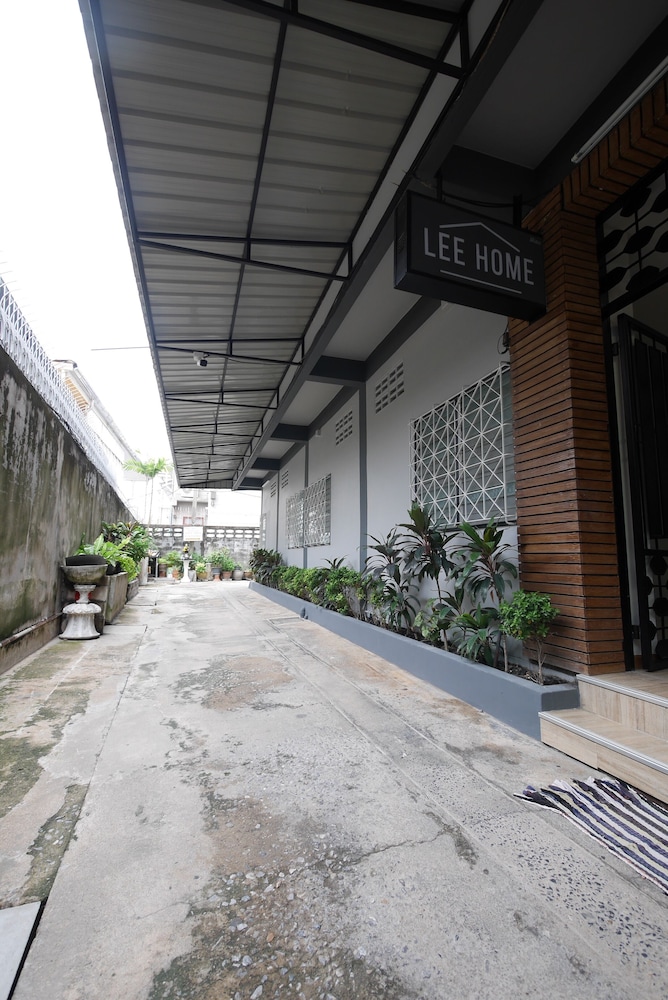 Lee Home Bangkok