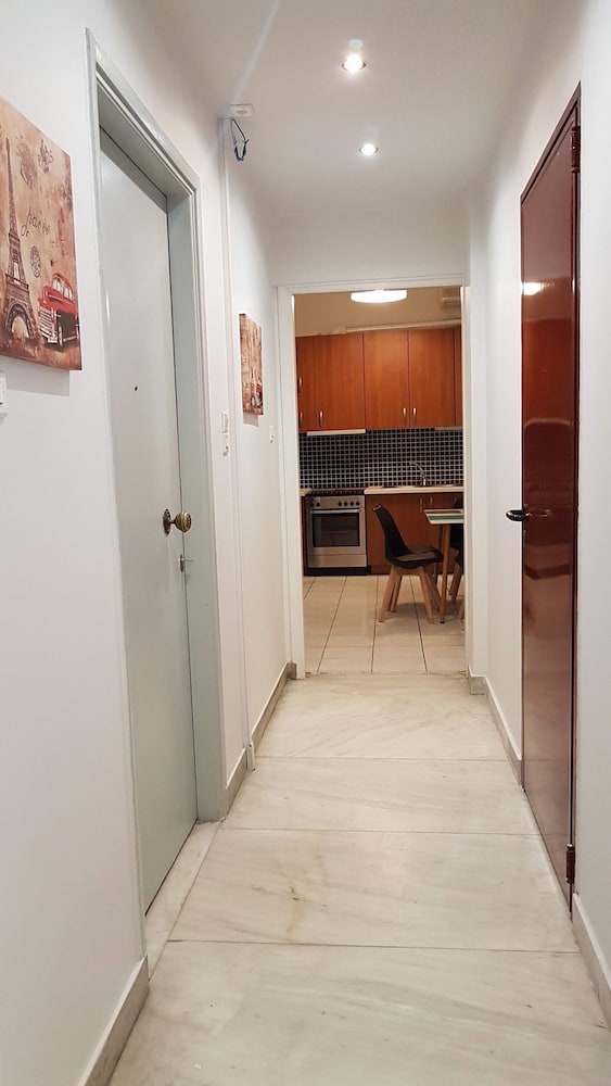 Erra - Carmine - Athens Center,150m²,6 BD,3 BATH
