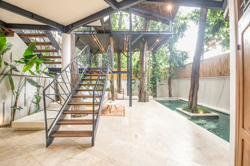BA Villa 10 2 BR Stylish 2-br Villa With Pool 800m Canggu Beach