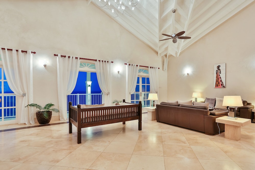 Cayman Villa - Contemporary 3 bedroom Villa with Stunning Ocean Views 3 Villa by RedAwning view 3