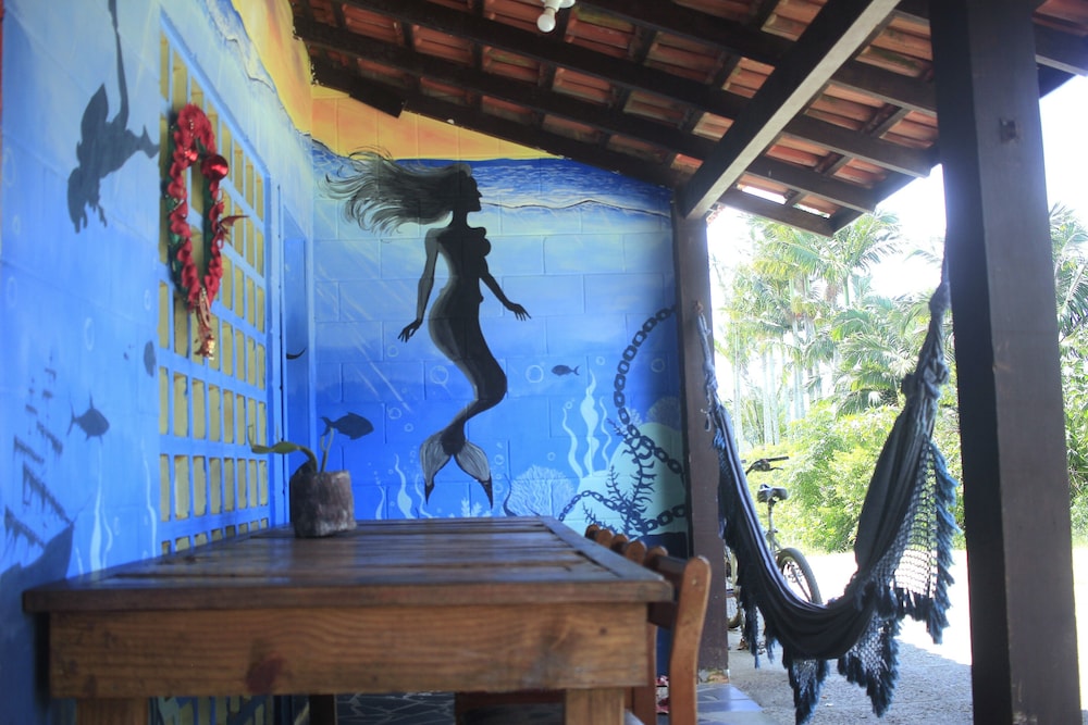 Off Ocean Hostel