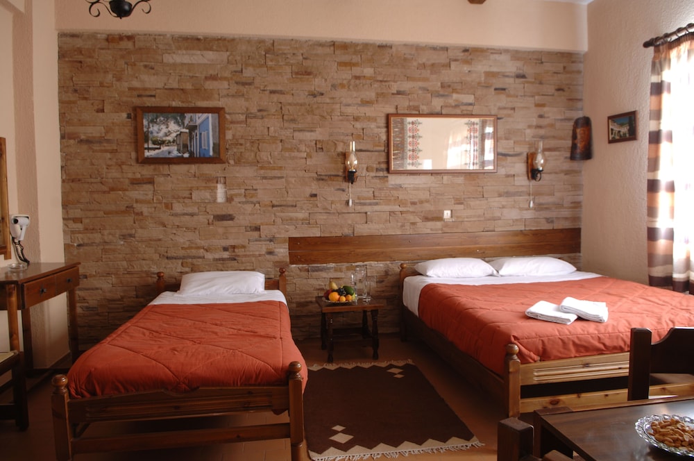 Rigas Hotel Arachova - Property Image 2