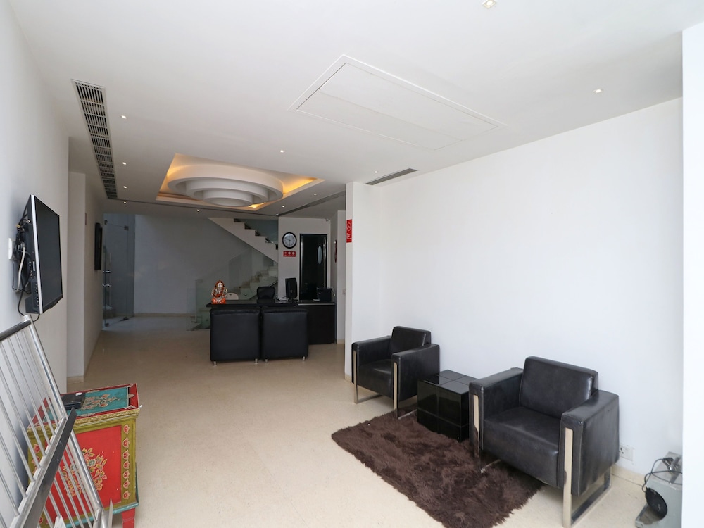 OYO 12346 Siris Inn