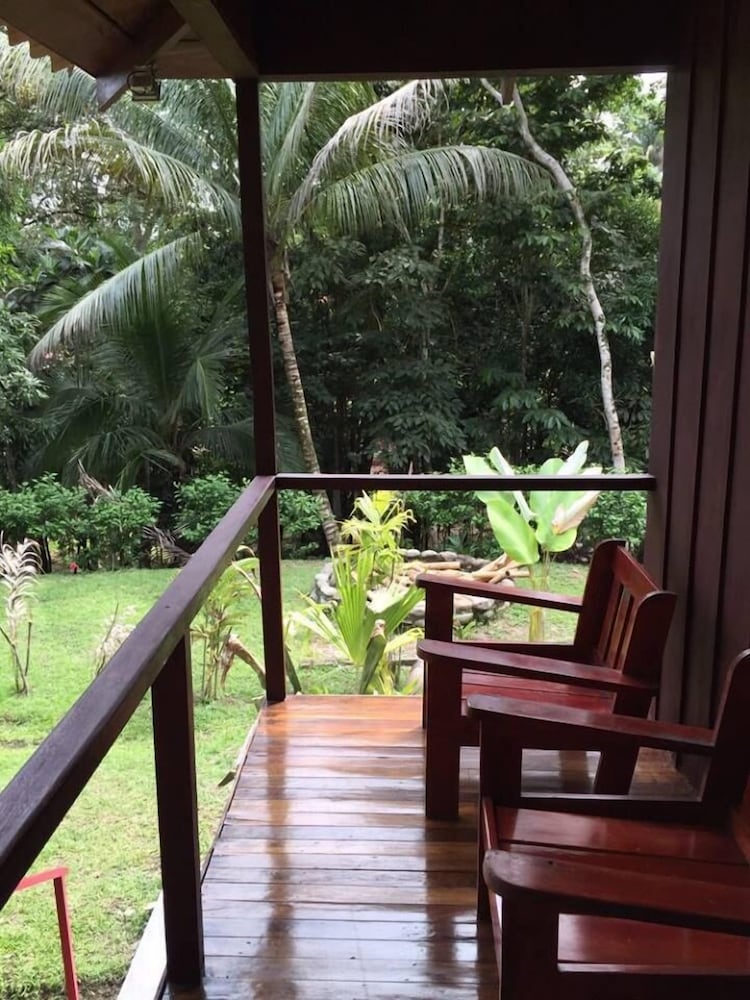 Manuel Antonio Hostel Resort