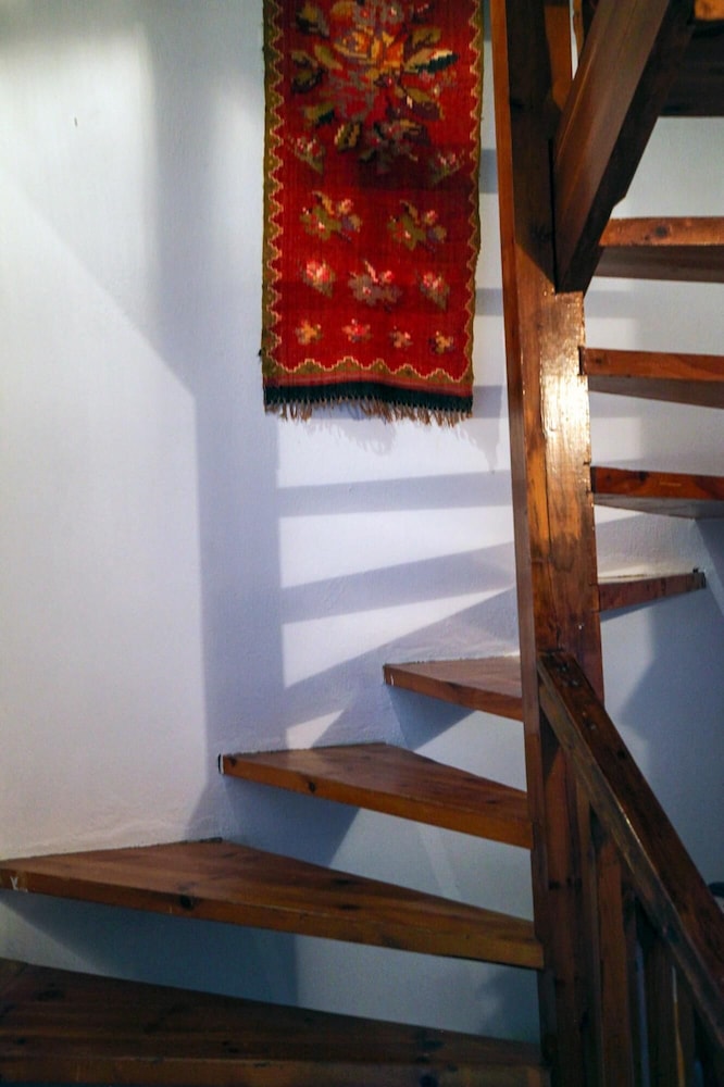 Photo 32