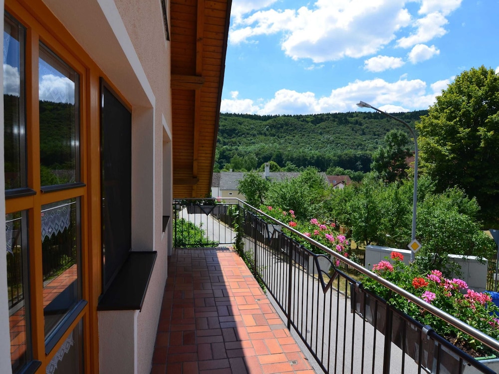 Balcony & Terrace