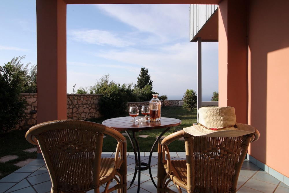 Mira Resort