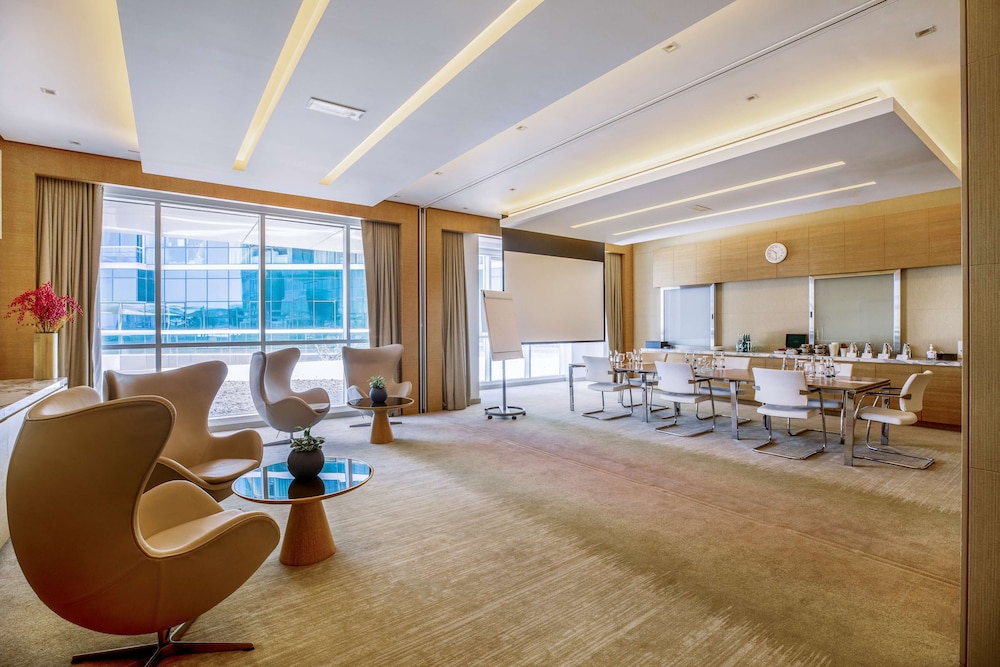 DoubleTree by Hilton Dubai - Jumeirah Beach