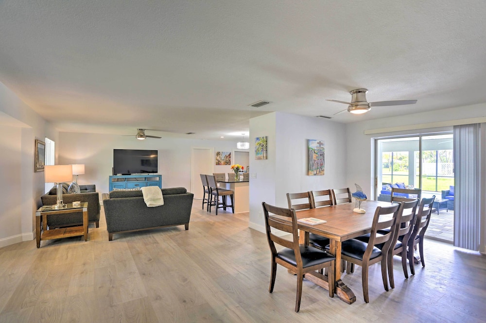 Cape Coral Home w/ Lavish Patio Private Pool! - Property Image 10