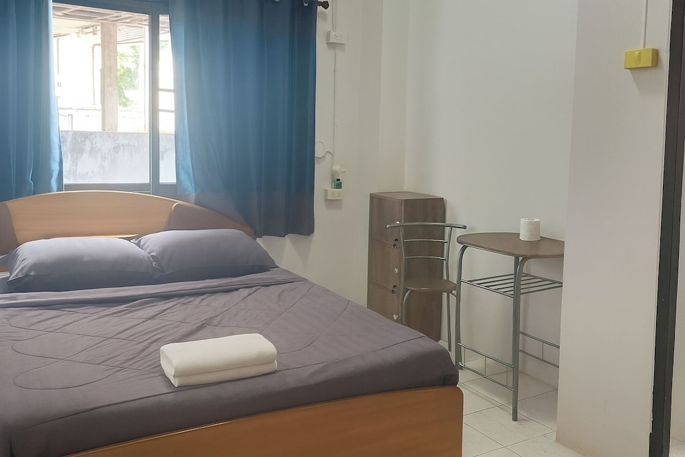 Satop Travelers Guesthouse