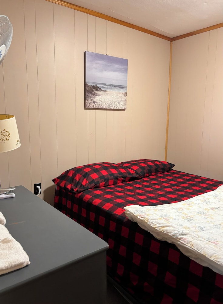 Lakefront Hideaway Resort