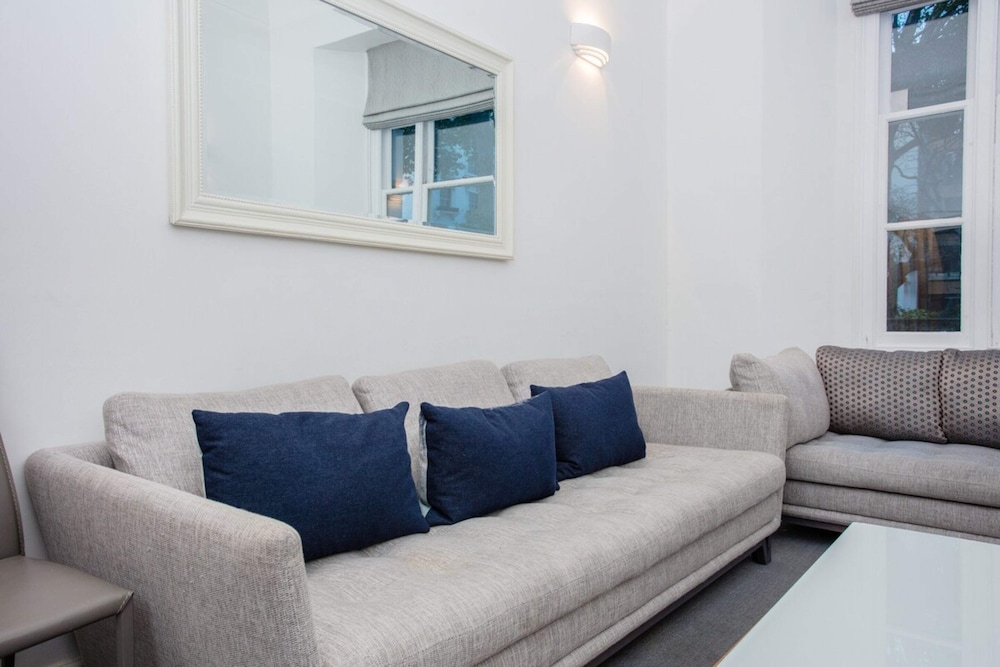 Cozy 1 Bedroom Apartment near Harrods, Knightsbridge