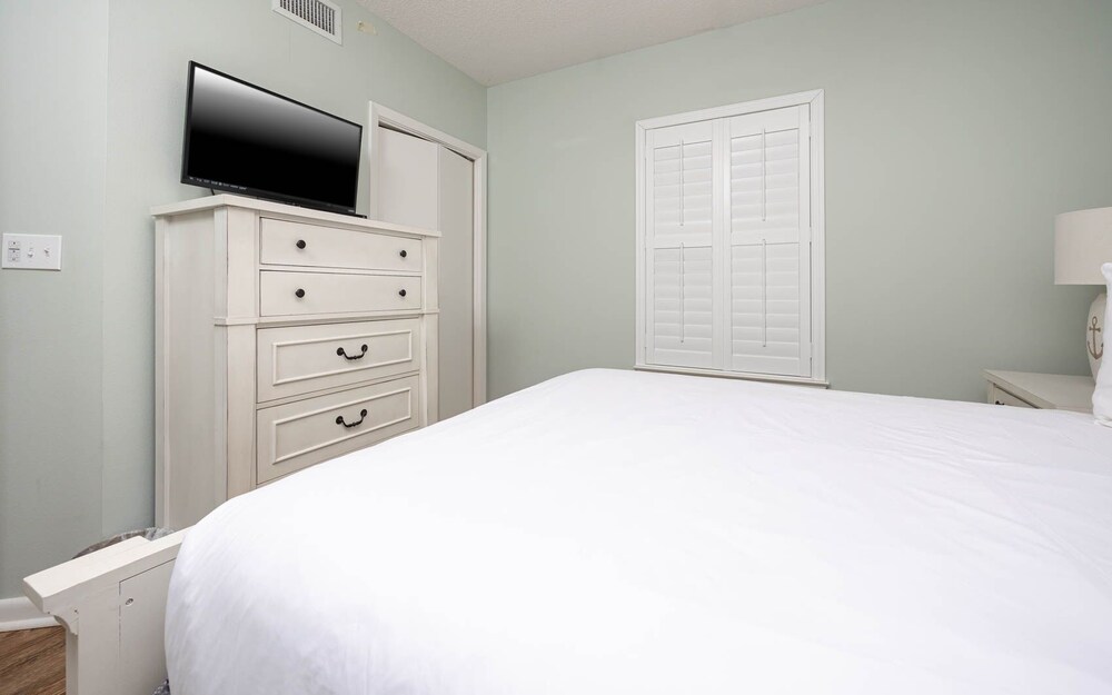 Phoenix X 1009 3 Bedroom Condo