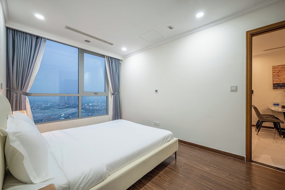 Vinhomes Central Park Apartment by Hava