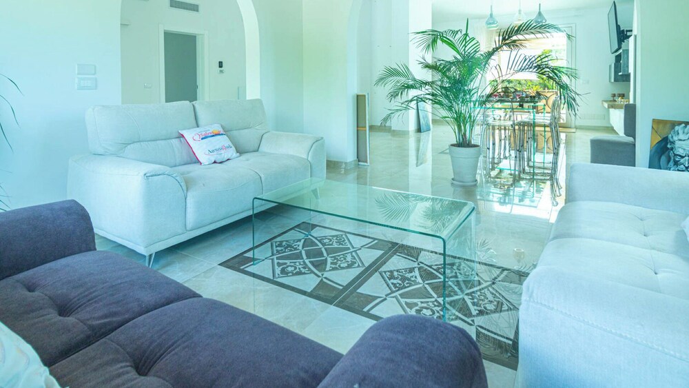Villa Menea con Piscina e SPA