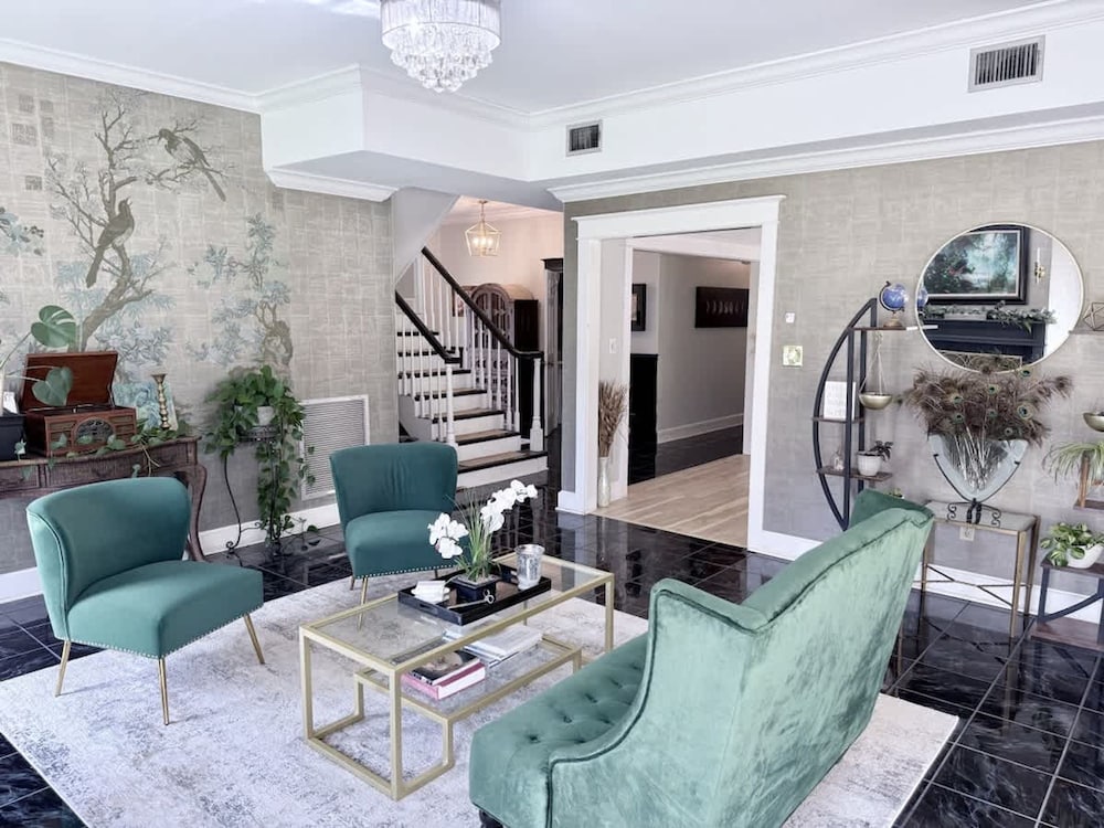 Southern Charm House Min From Shopping Beaches