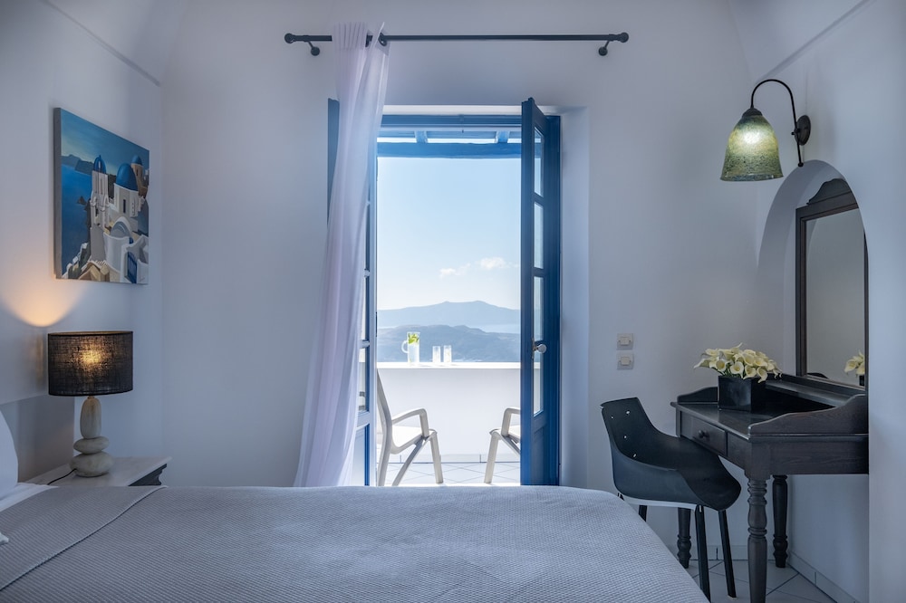 Argento Nero view 2