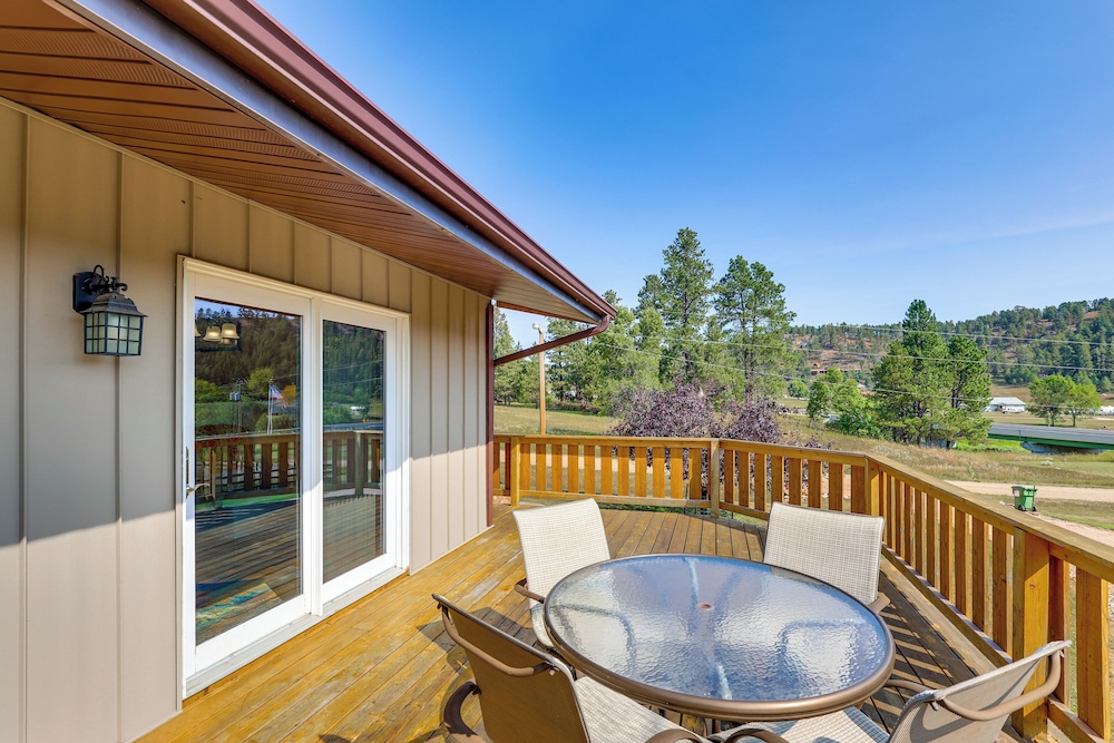 'hayward Valley House' Black Hills Family Retreat