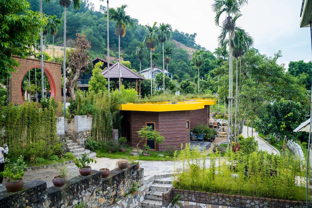 Kovie Hoa Lac Xanh Resort