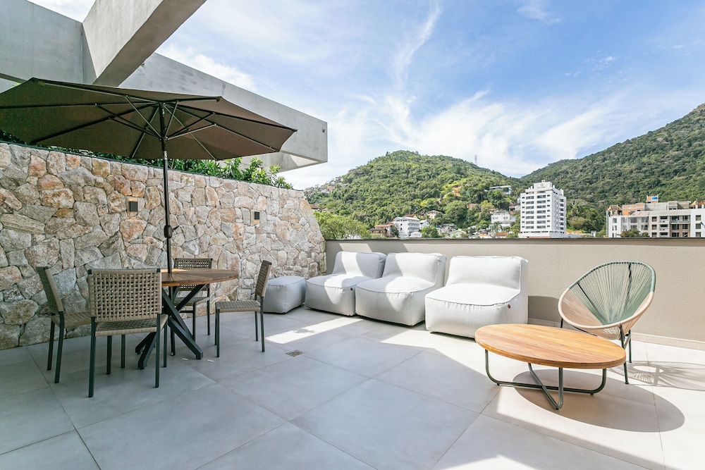 First Residencial Multifuncional by Viva - Conforto e Fácil Acesso às Melhores Praias de Floripa