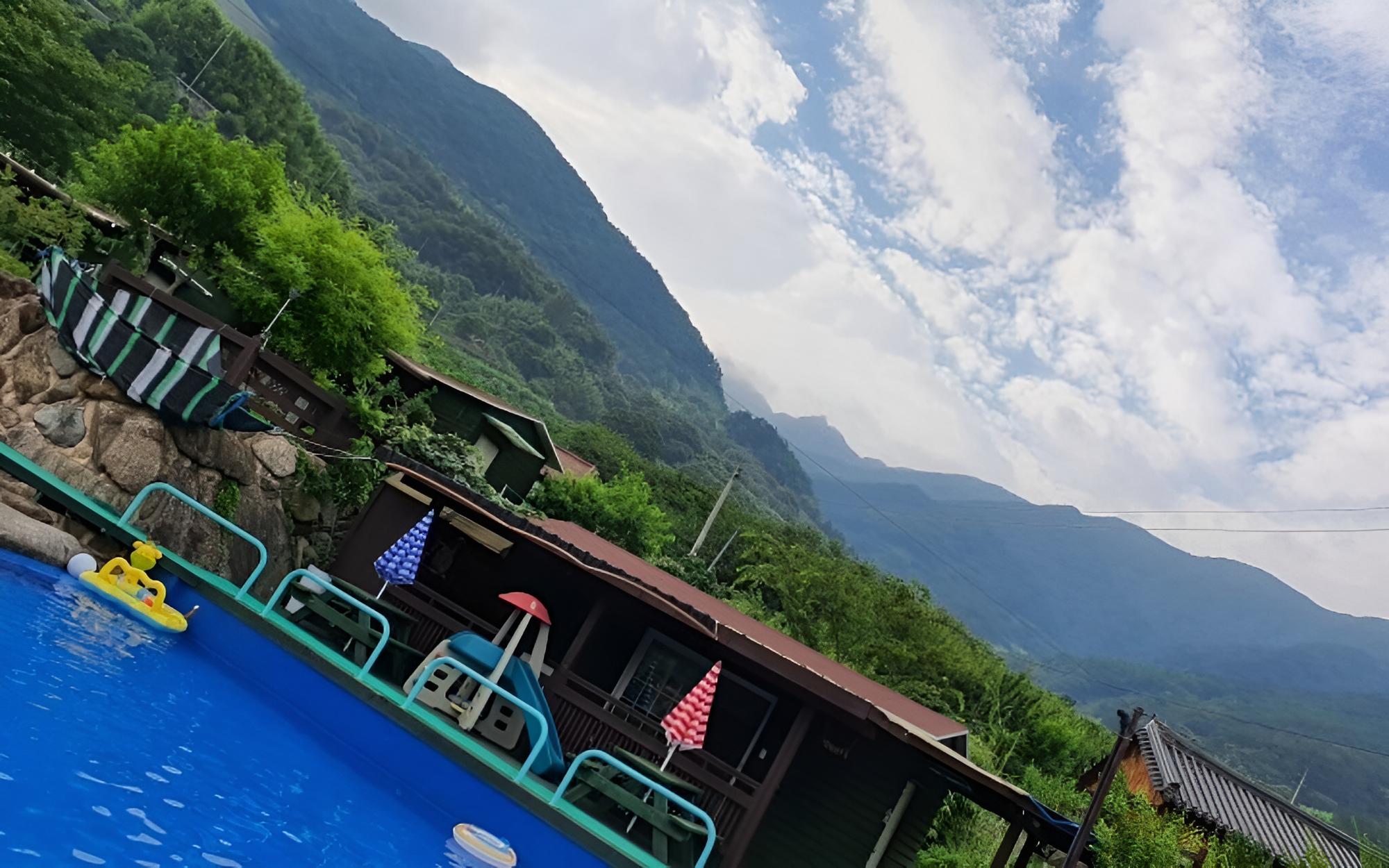 Hadong Sansuae Pension