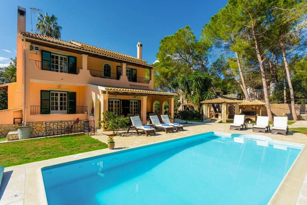 Villa Durrell Large Private Pool Walk to Beach A C Wifi - 2927 view 5