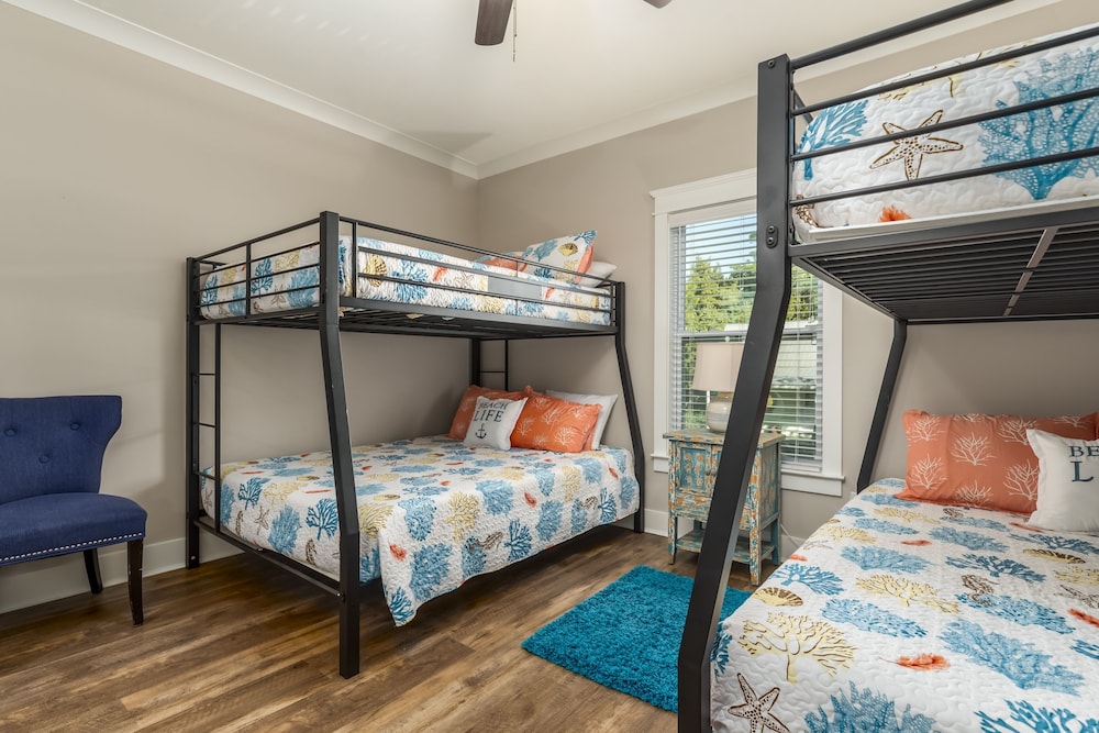 Bienville Bungalow - 304 Bienville Blvd 2 Bedroom Home