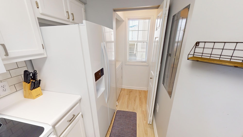 River Oaks 38f 2 Bedroom Condo