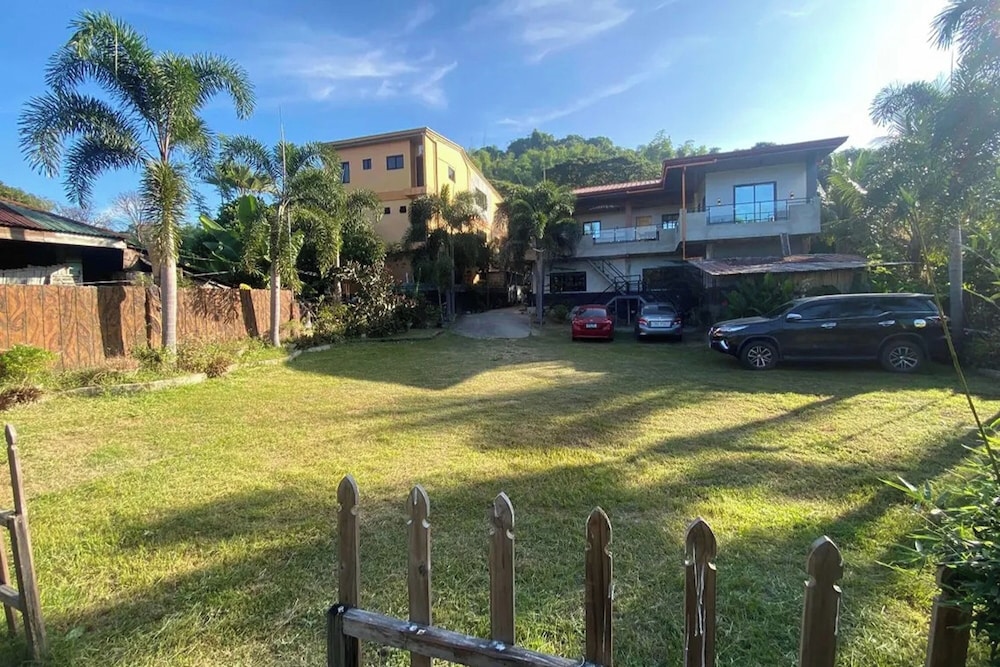 Mom Shie'S Apartelle