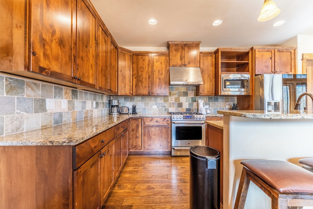 223 Caravelle Drive