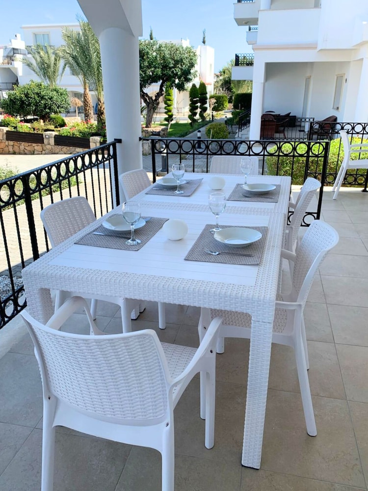 Family-friendly Apartment Just Steps Away From the Sea
