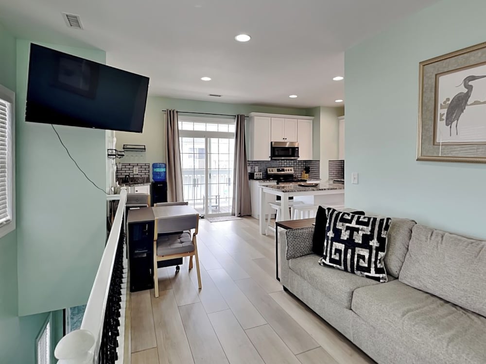 Otter Oasis by Topsail Realty