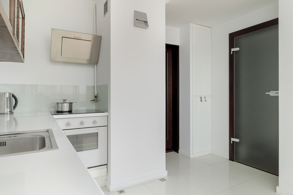 Studio Next to Spodek by Renters