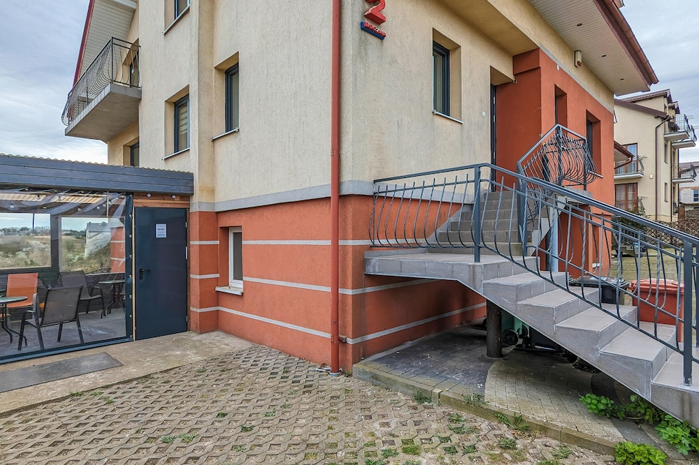 Apartment With Balcony Sea by Renters view 3