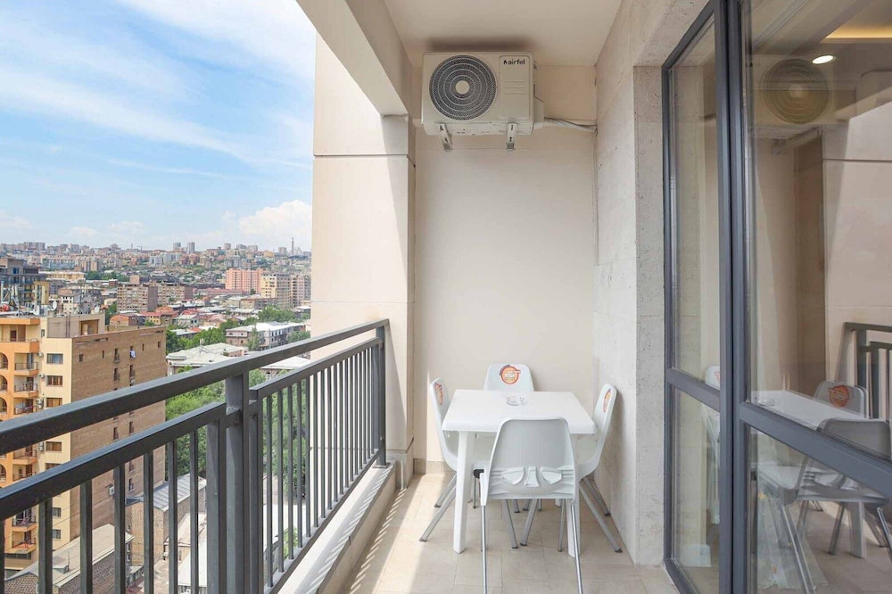 Stay Inn on Koghbatsi Str. 16