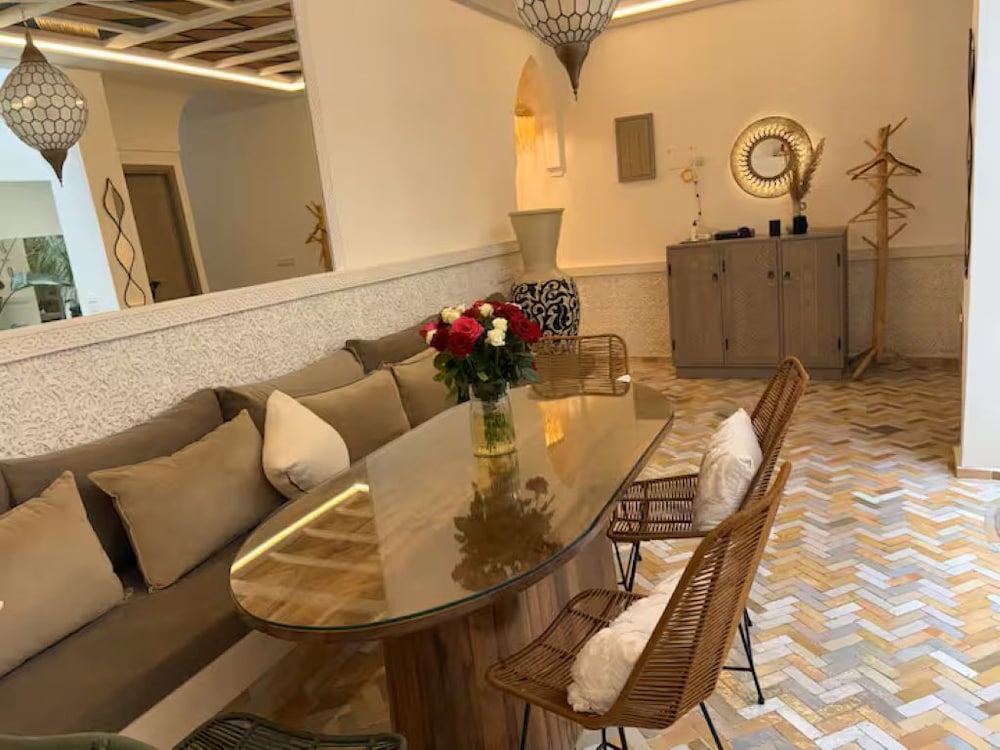 Beautiful Arab House With Swimming Pool