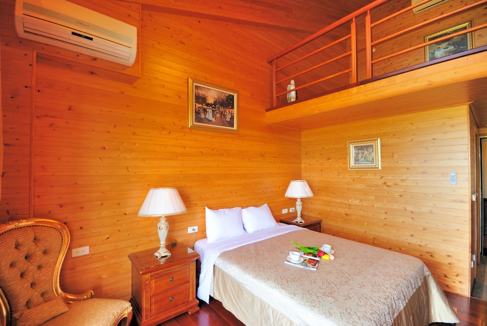 Aurora B&B