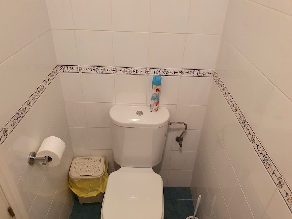 3 Bed Penthouse - Sleeps 8 - Pool - Sea View