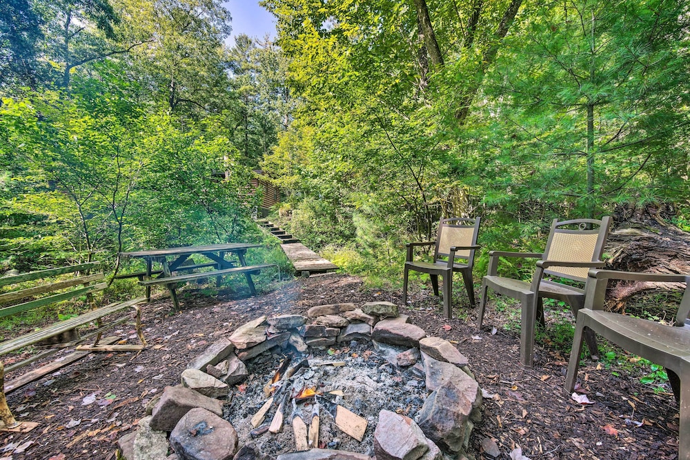 Scenic Spring Mills Escape: Swim, Fish, Hike!