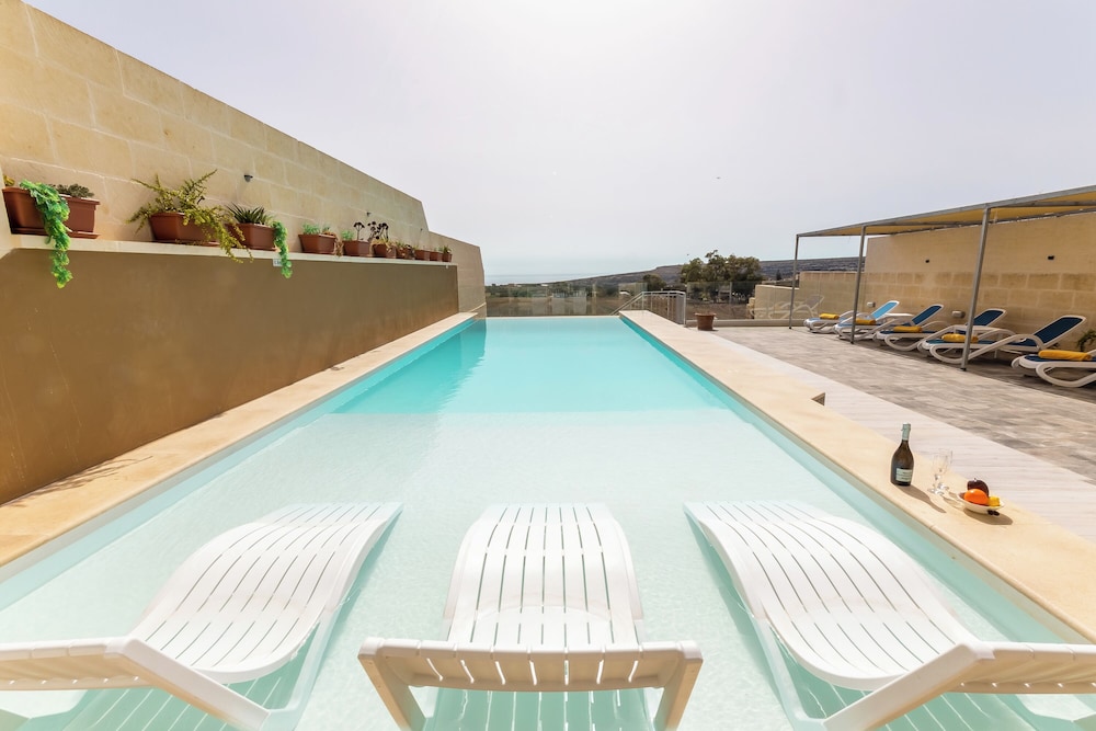 Ta'battista B&B & Pool - Il-maltija