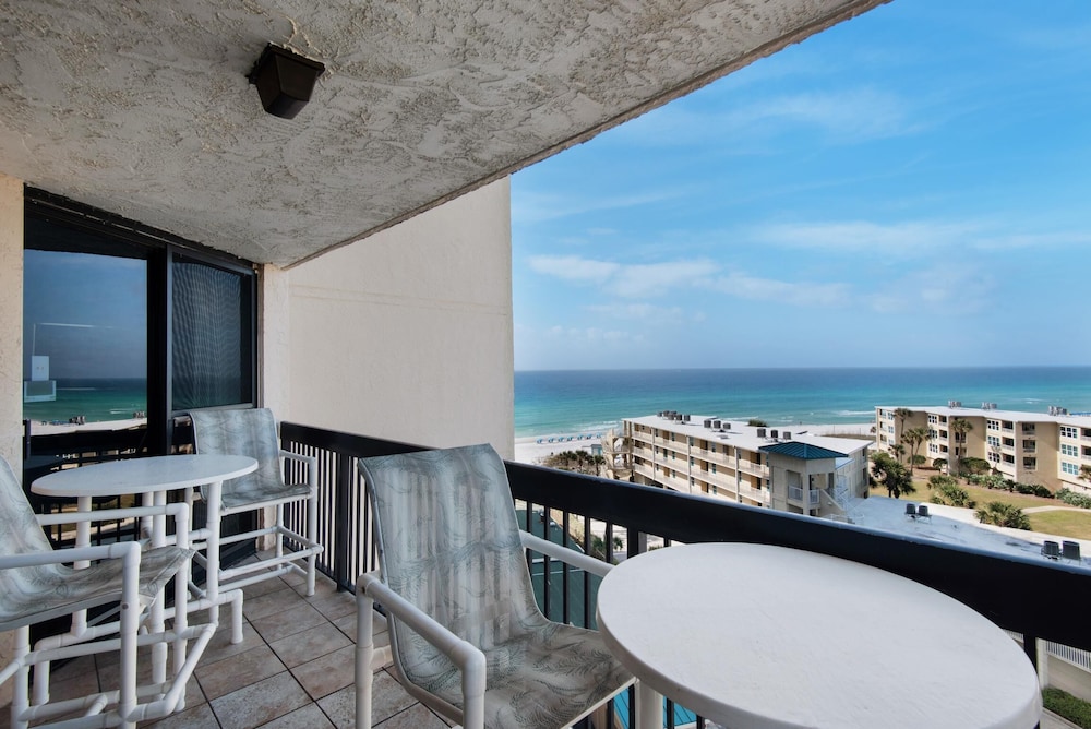 Sundestin 818
