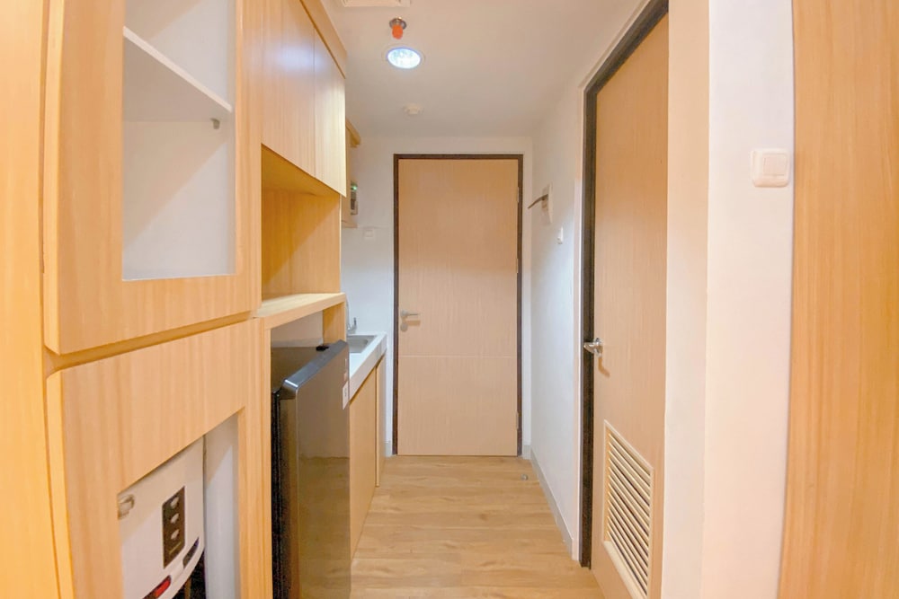 Wooden Nest Studio At The Alton Apartment
