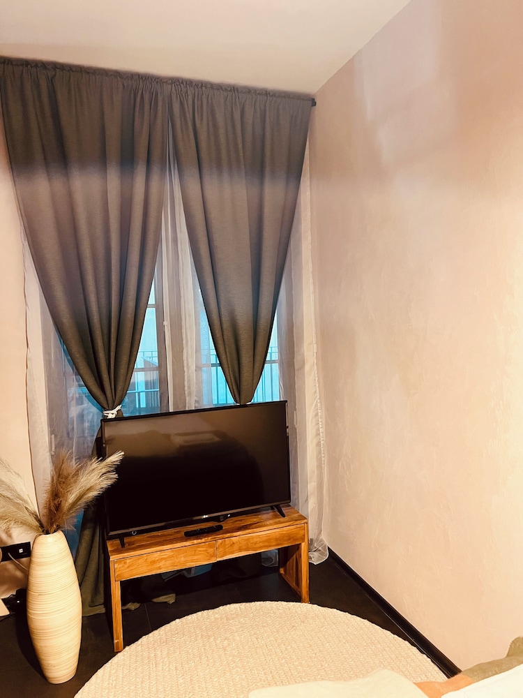 ASTORIA Loft Elite Apartment free parking,AC,Elevator