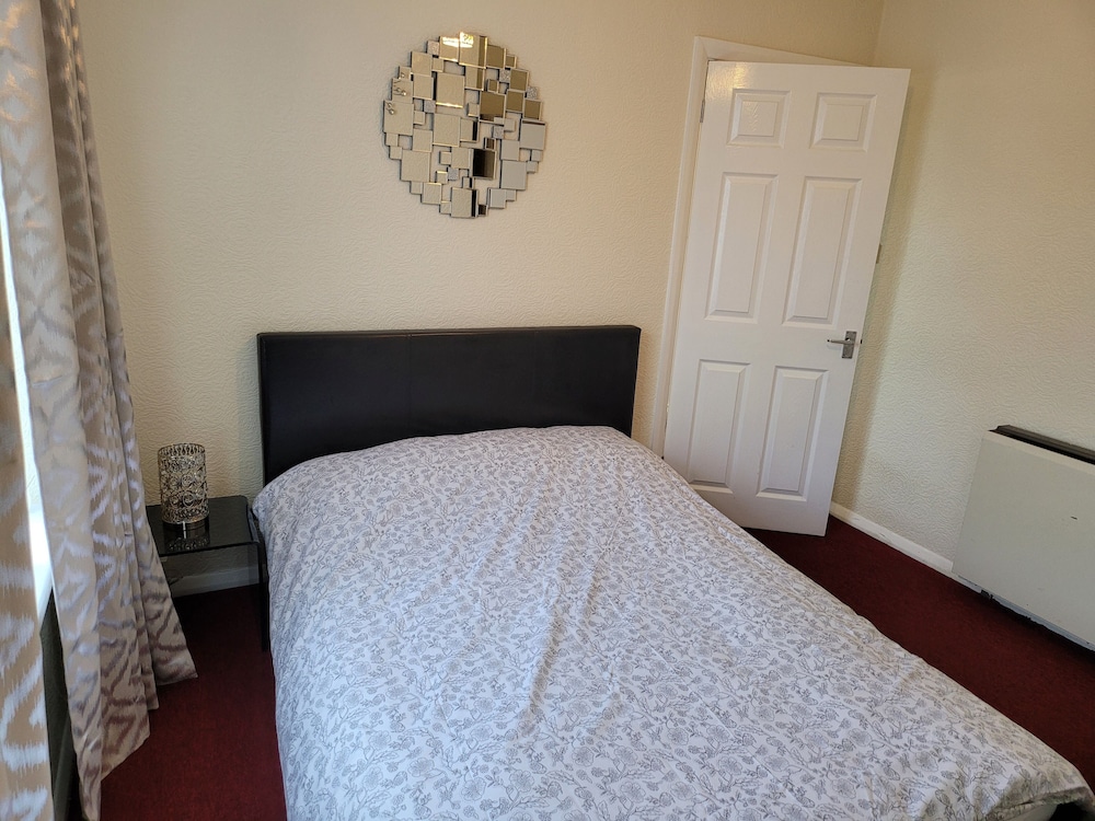 Bright & Homely Apartment, photo 12