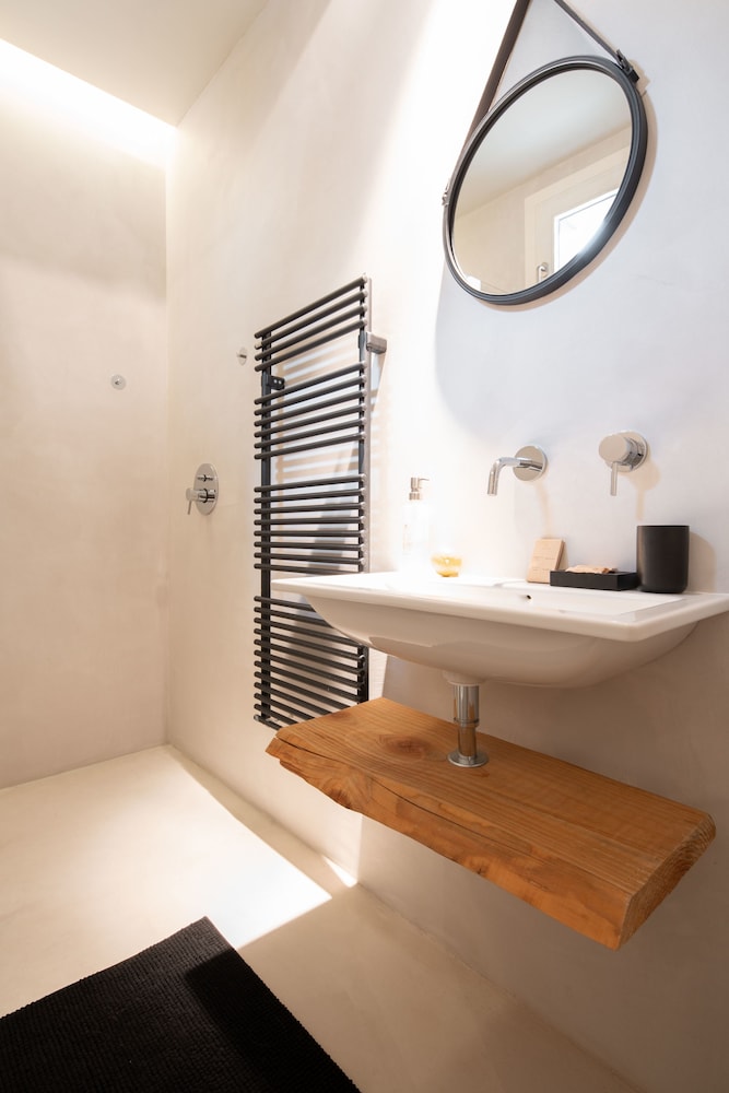 Officine Cavour Apartments