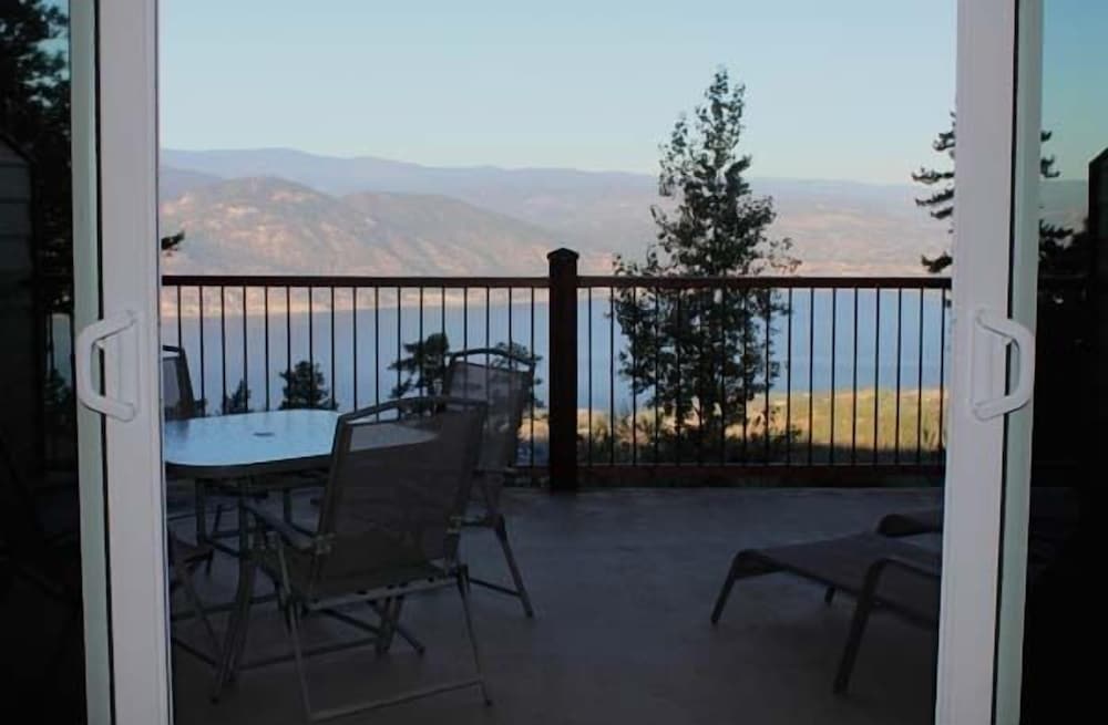 Crooked Tree Guest Suites