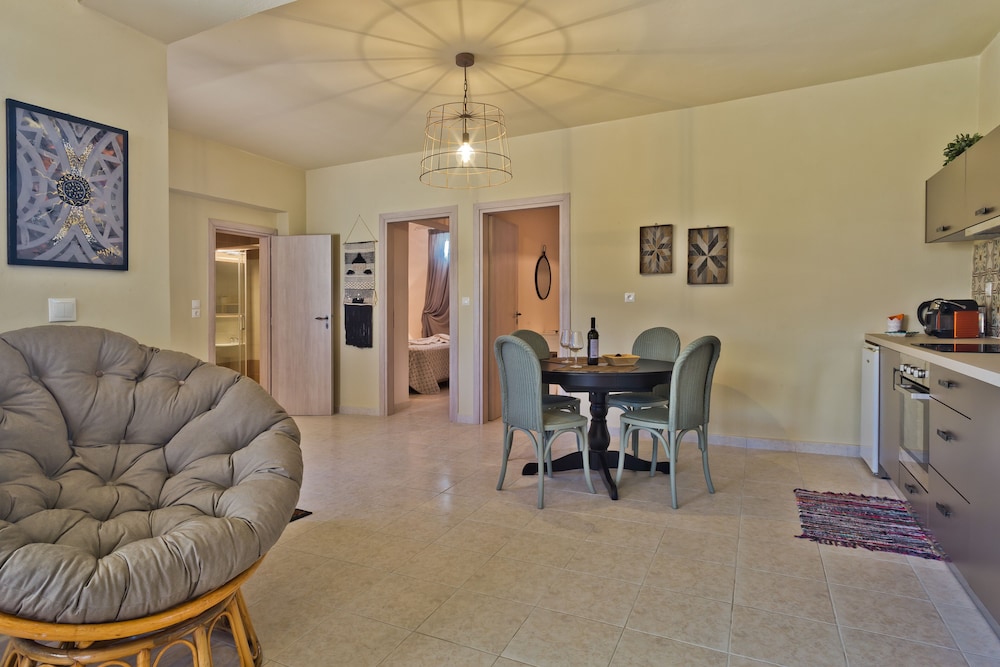 Elaia Villas